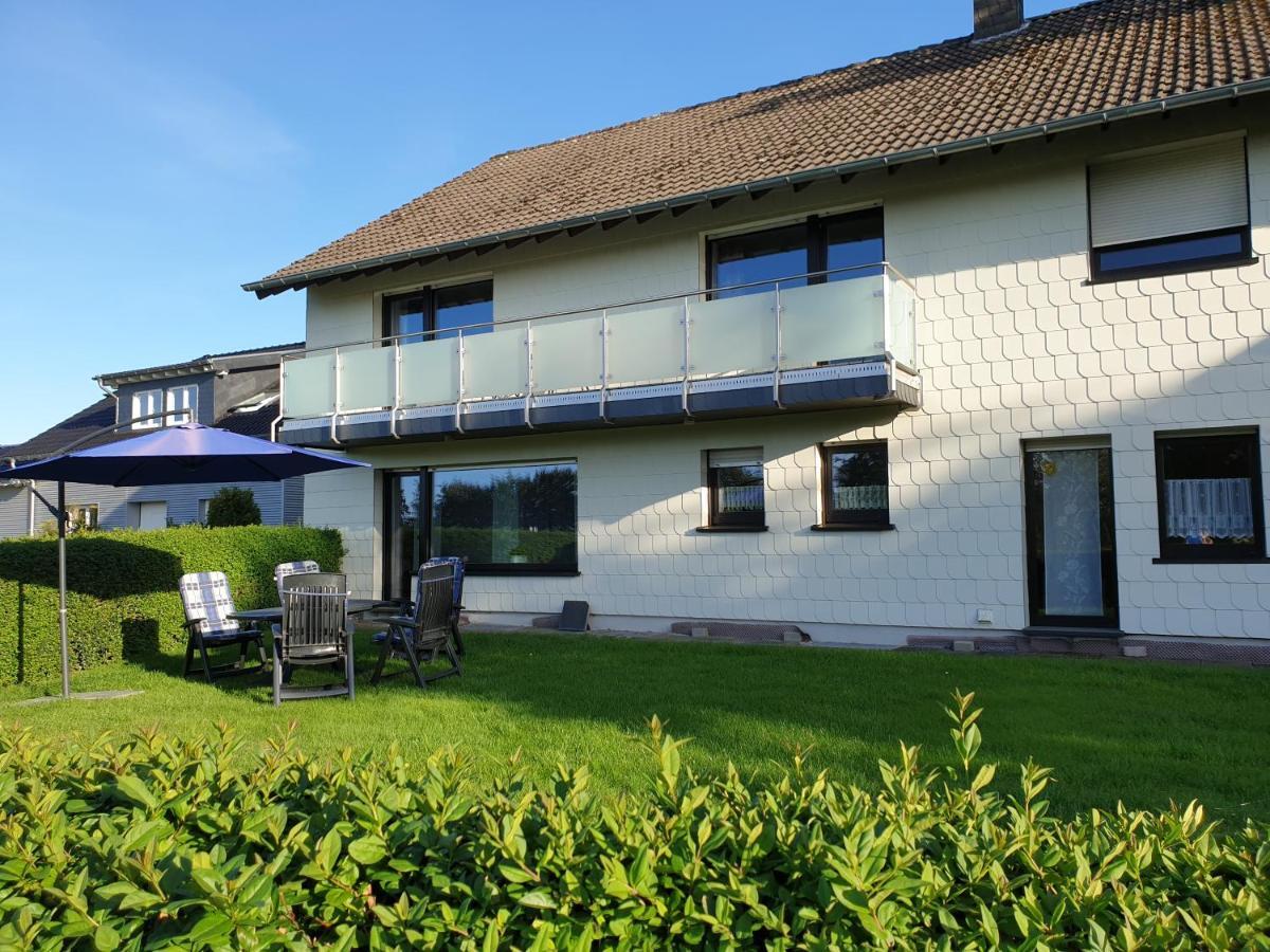 Ferienwohnung Heinen Шляйден Экстерьер фото